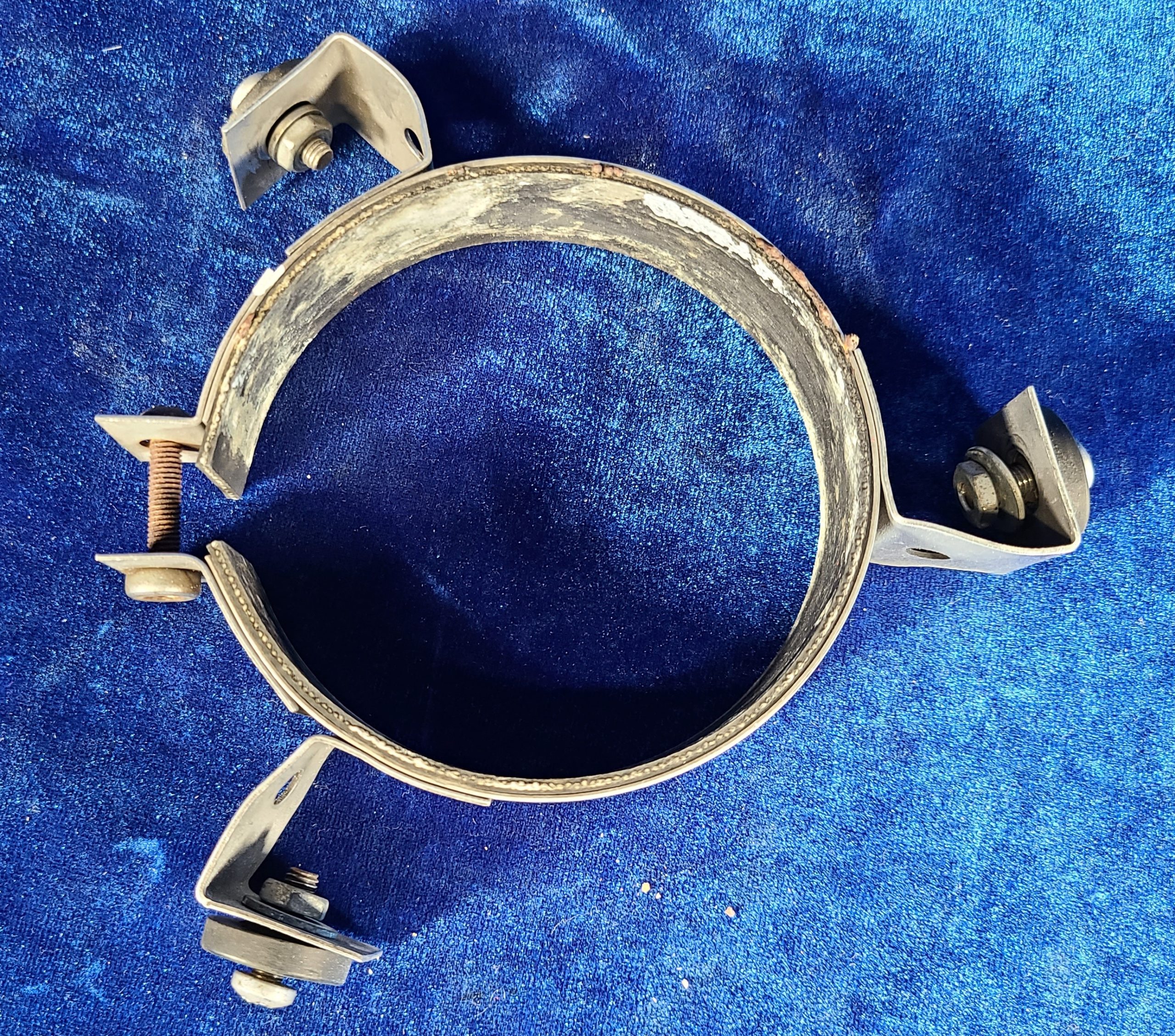 BRACKET ASSY VENT BLOWER MOTOR (JANITROL HEATER)