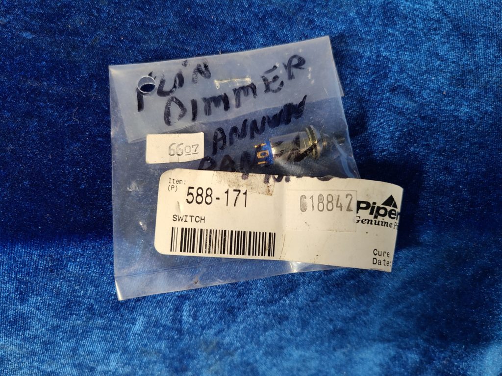 SWITCH - ANNUNCIATOR PANEL DIMMER