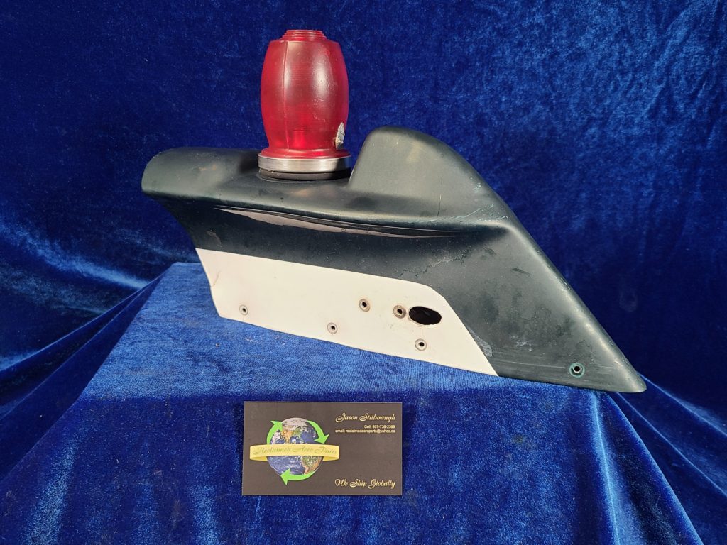 TIP ASSY VERTICAL FIN WITH BEACON LIGHT ASSY