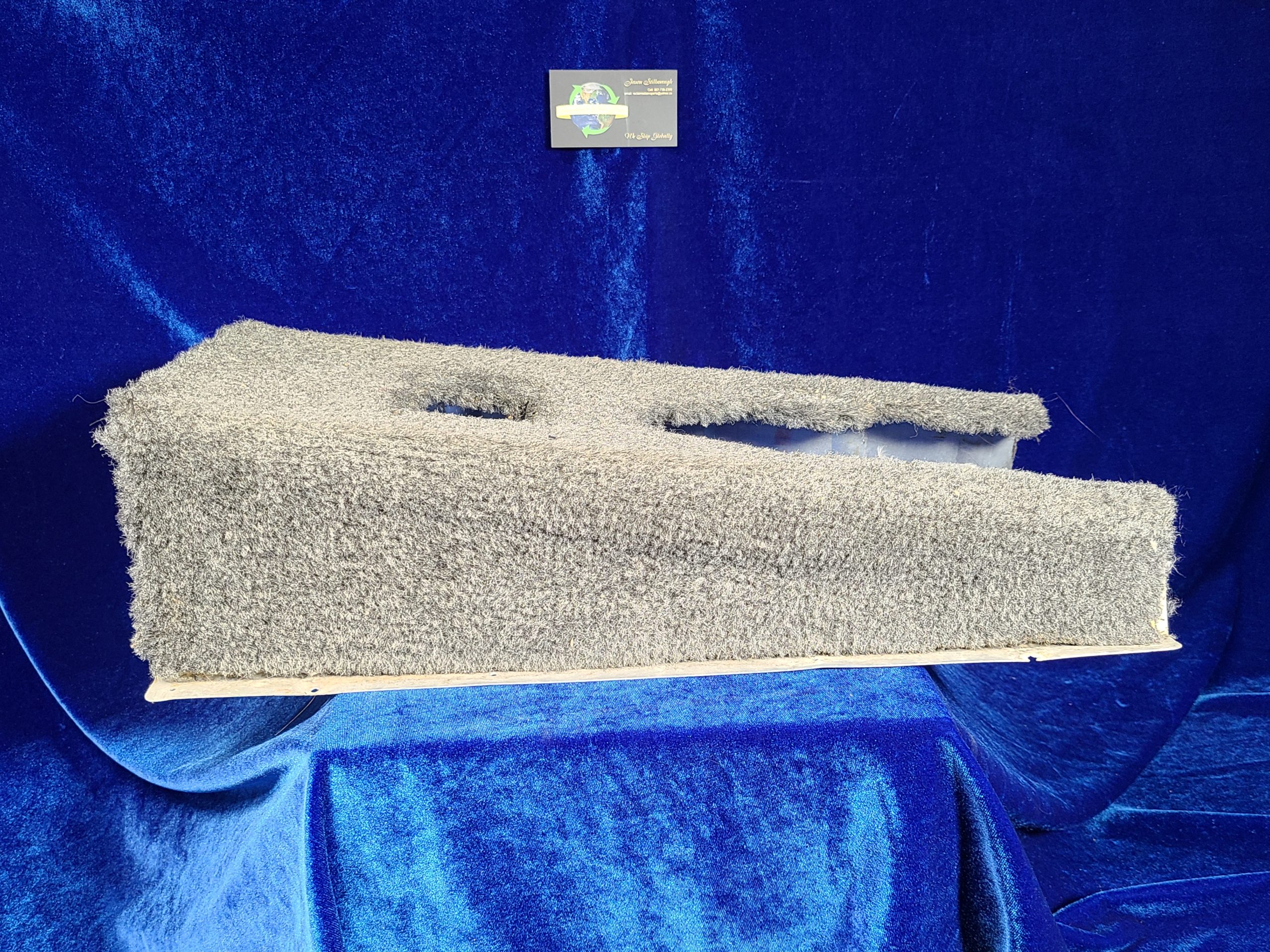 CONSOLE - CENTER AFT