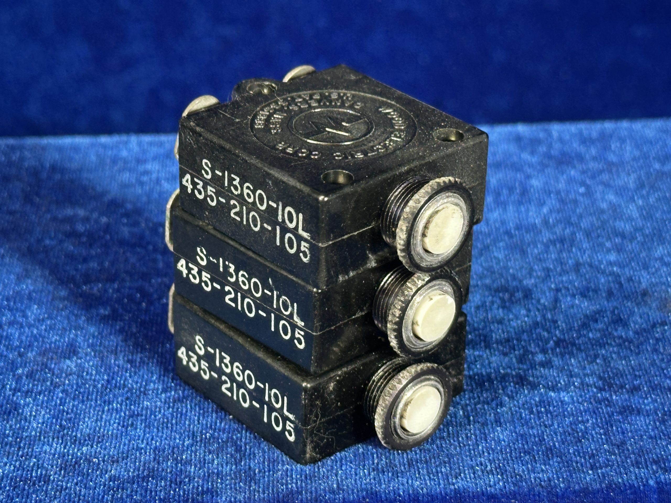 CIRCUIT BREAKER - 10amp (WOOD ELECTRIC CO.) QTY 3