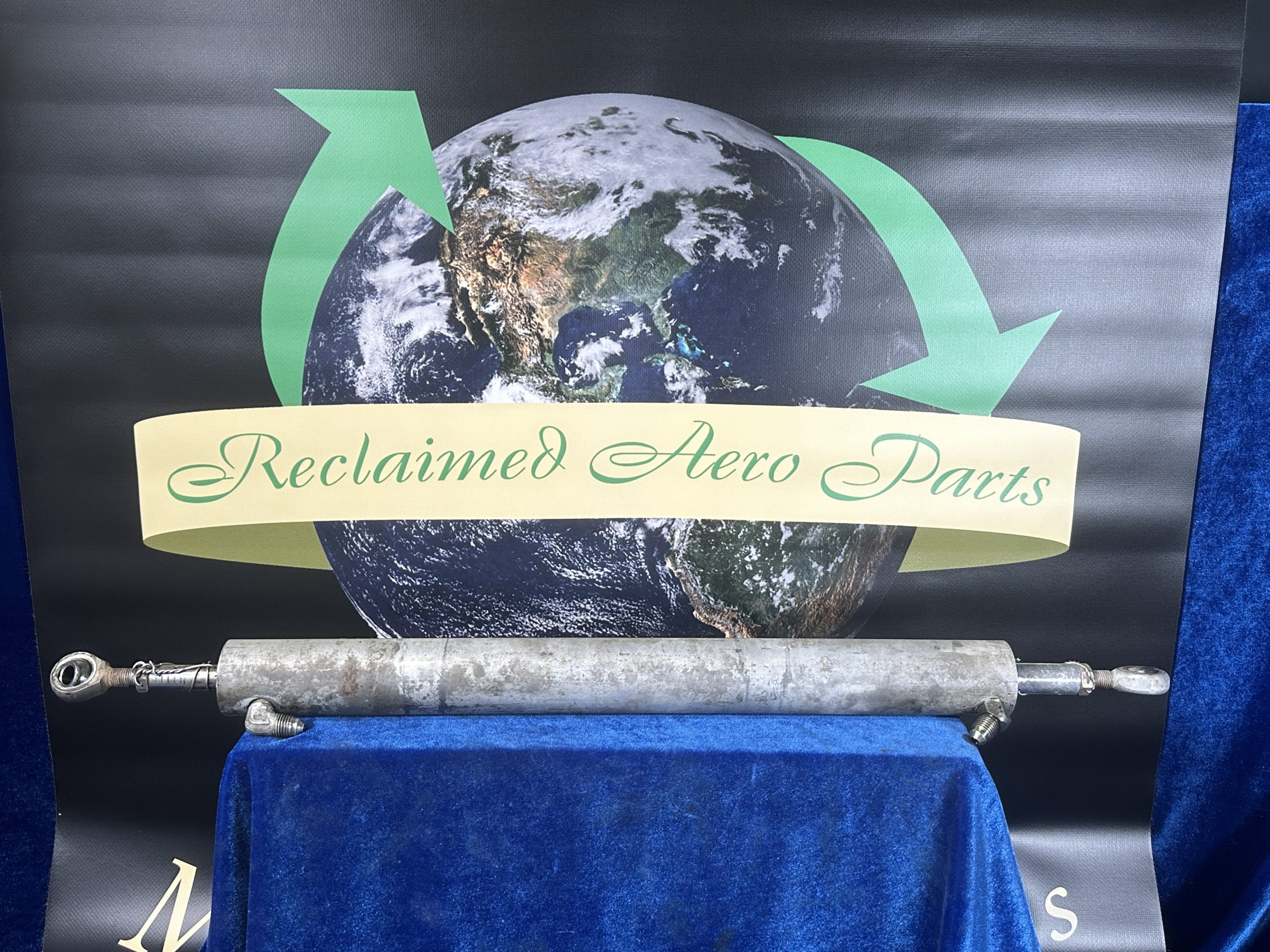 CYLINDER ASSY - NOSE GEAR RETRACTION ACTUATOR