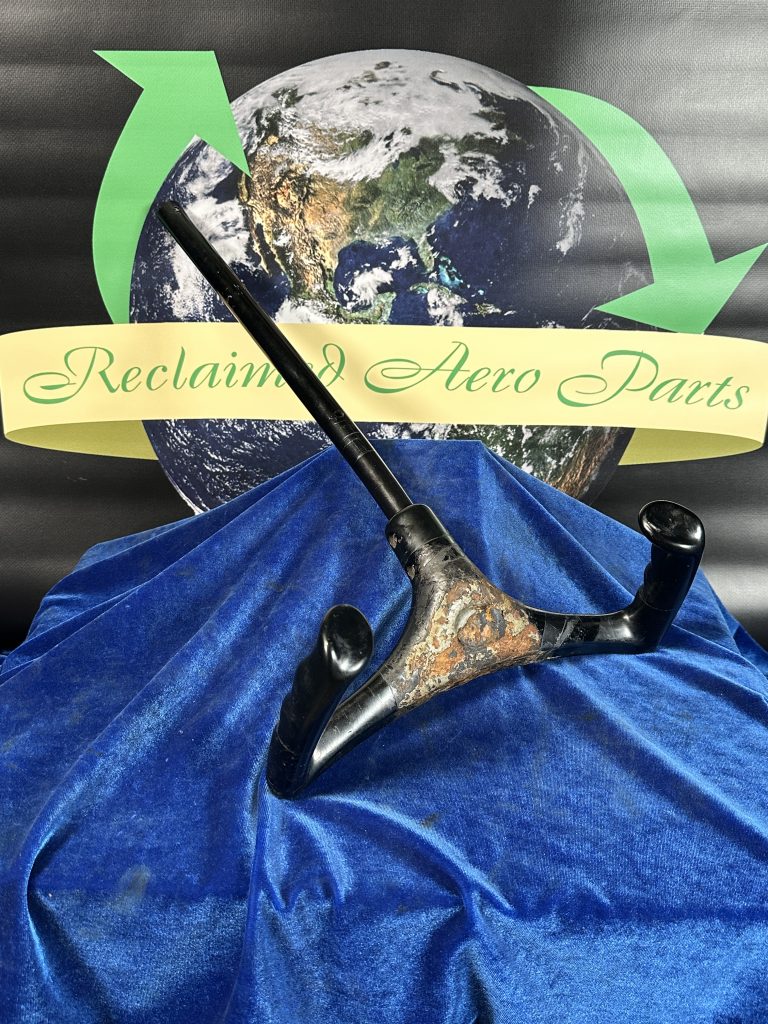 CONTROL YOKE CO-PILOT