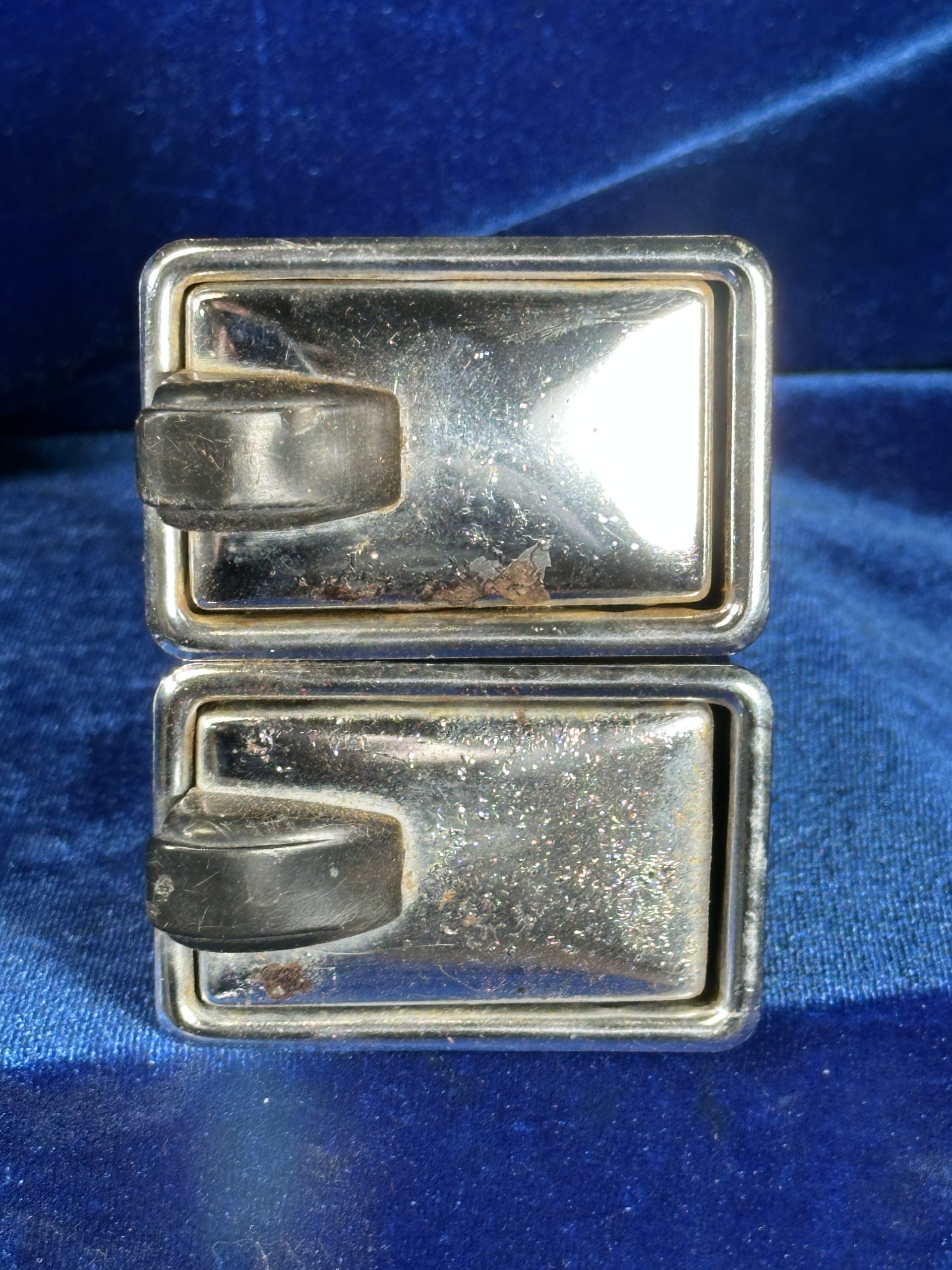 ASH RECEIVER - ASH TRAY REAR ARMREST (QTY 2)