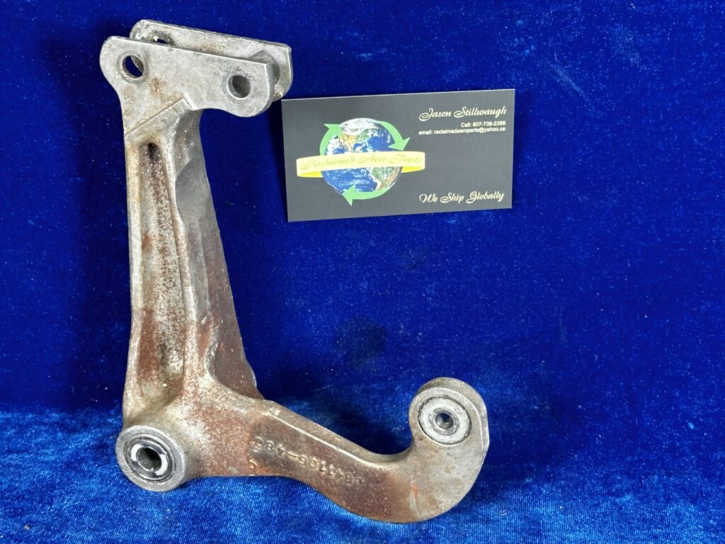 BELLCRANK - MAIN GEAR IDLER RH