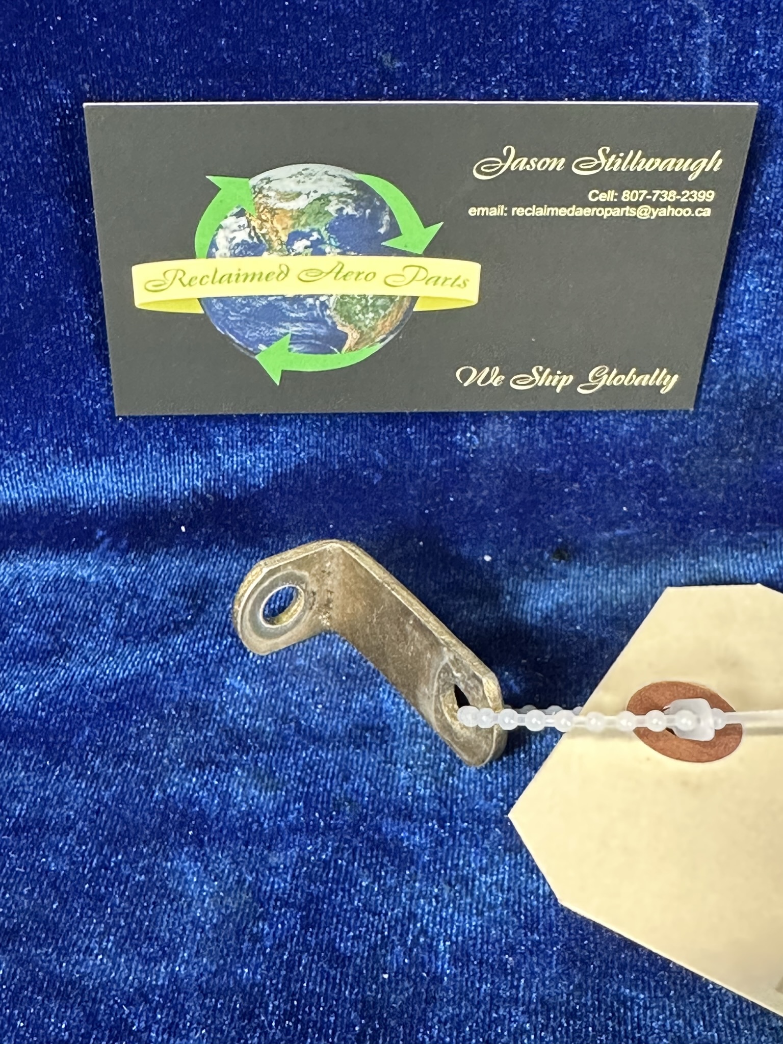 BRACKET - FUEL INJECTOR LINE MANIFOLD