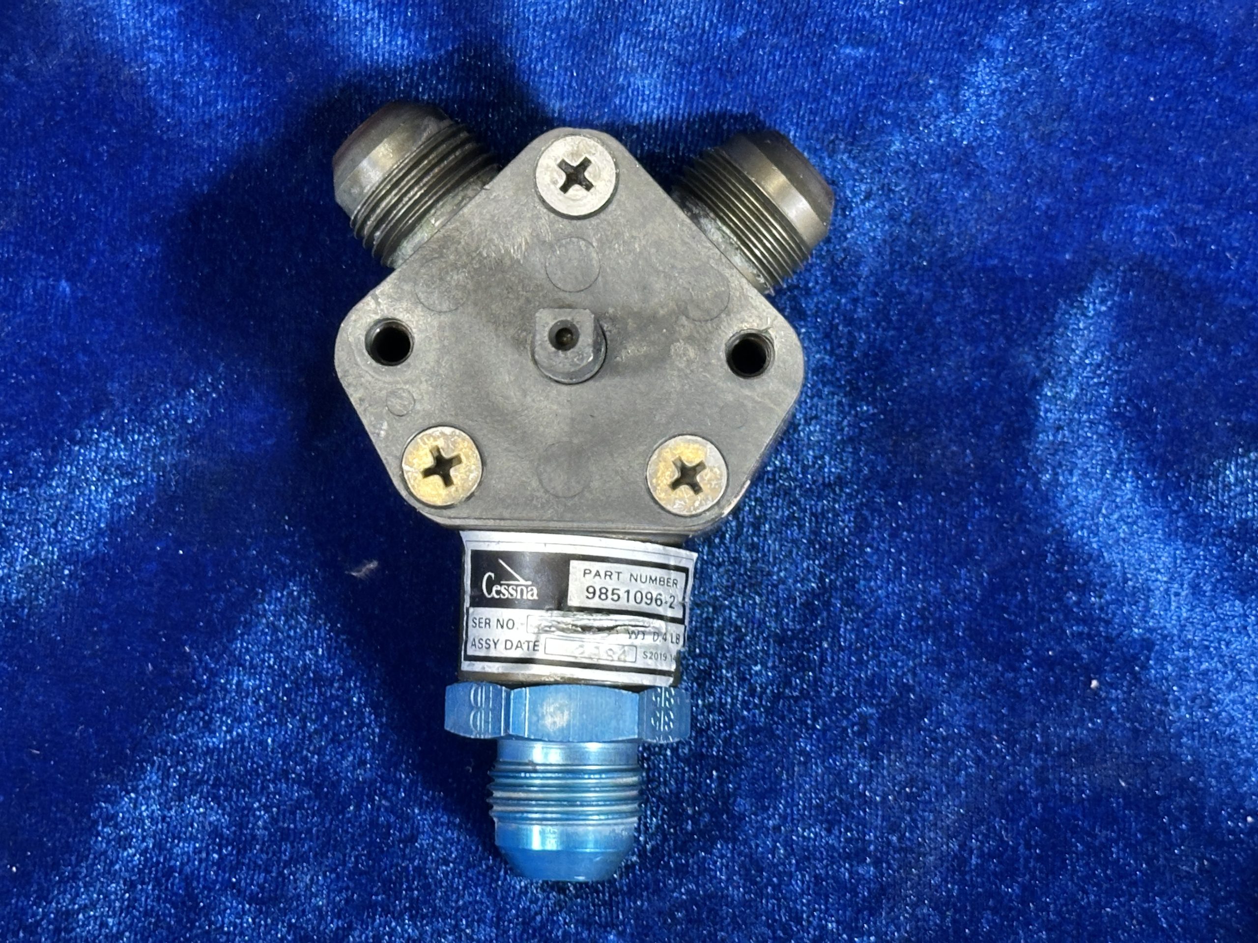 VALVE ASSY - FUEL SELECTOR