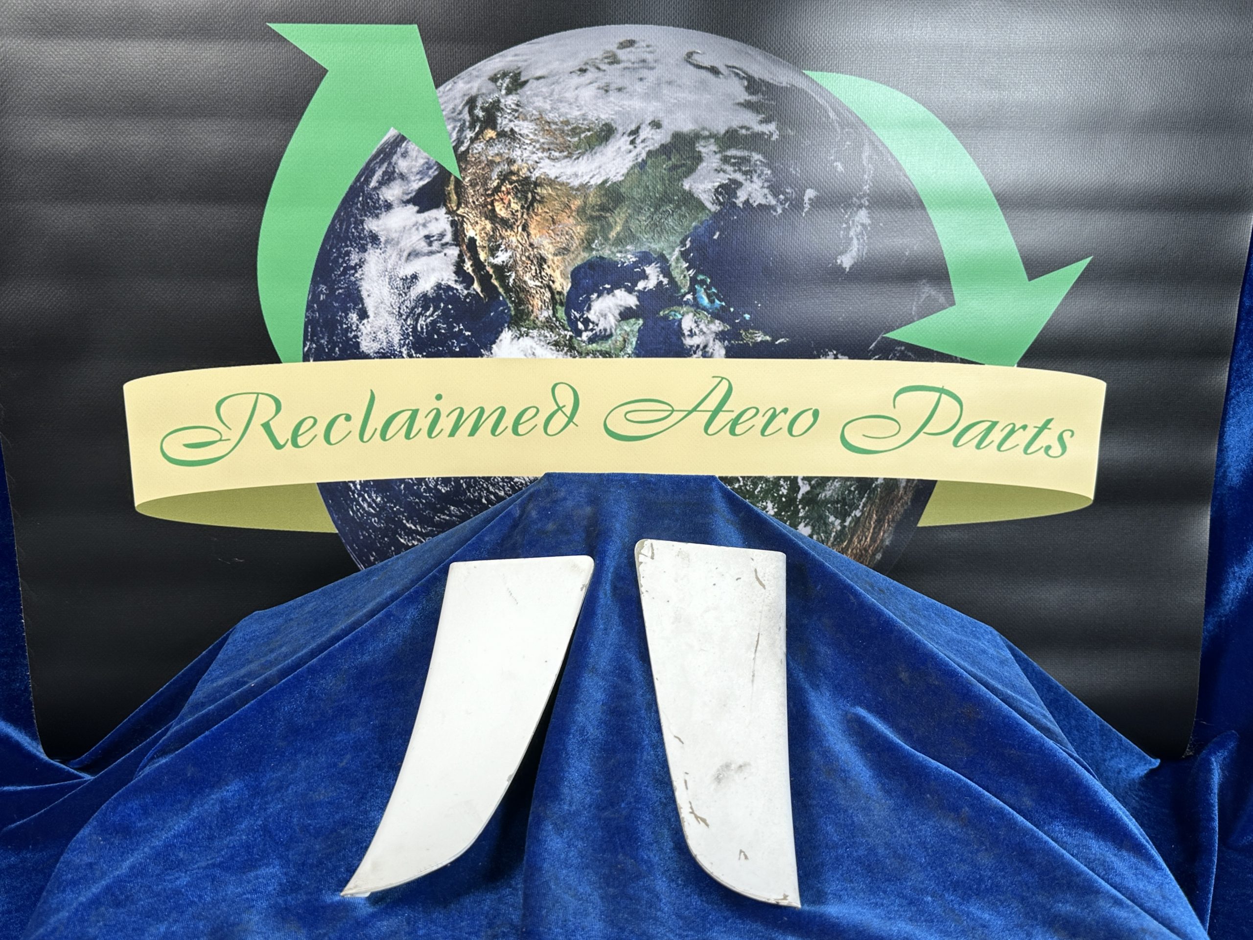 COWL STRAKE LH & RH (BLR AEROSPACE)