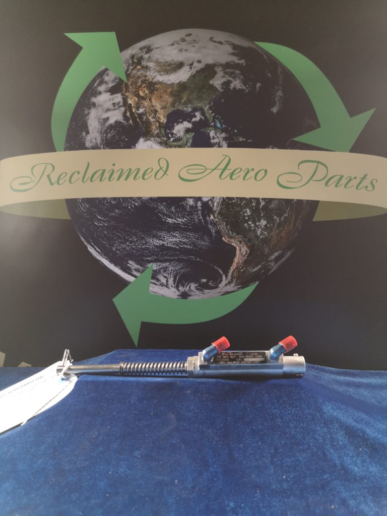 BRAKE MASTER CYLINDER ASSY PILOT R/H