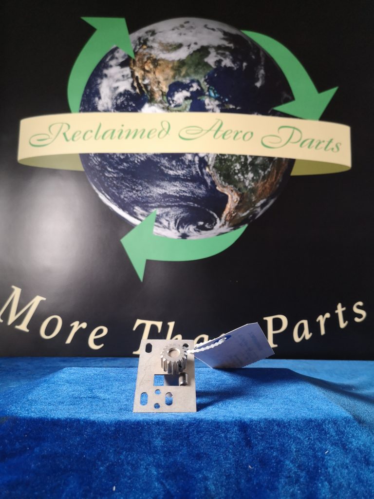 DOOR CLUTCH ASSY R/H (FITS C 177 / 177R6)