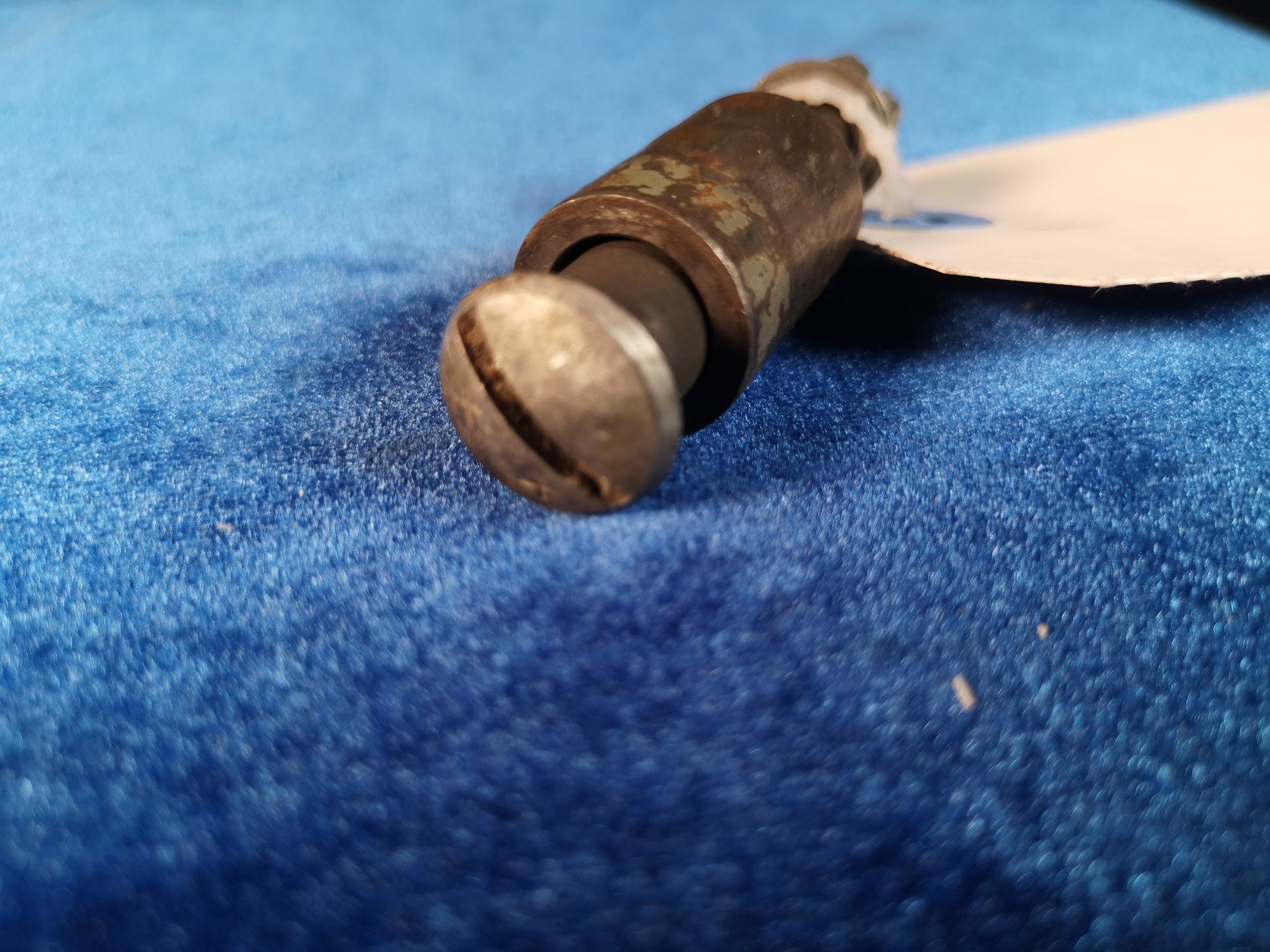 STEERING BUSHING (INNER & OUTER) BOLT (PA28R-200) (2)