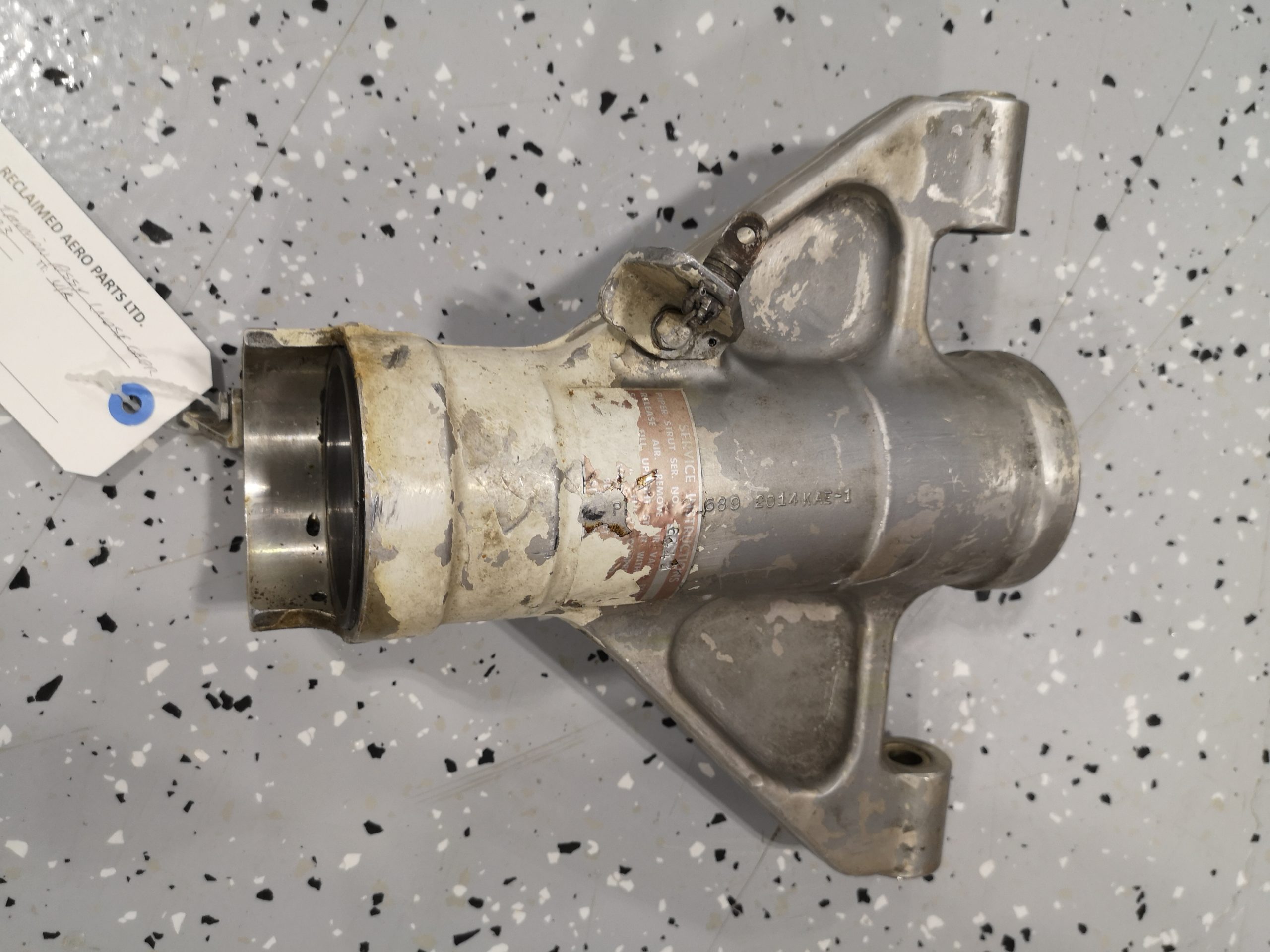 TRUNION ASSY (NOSE GEAR)