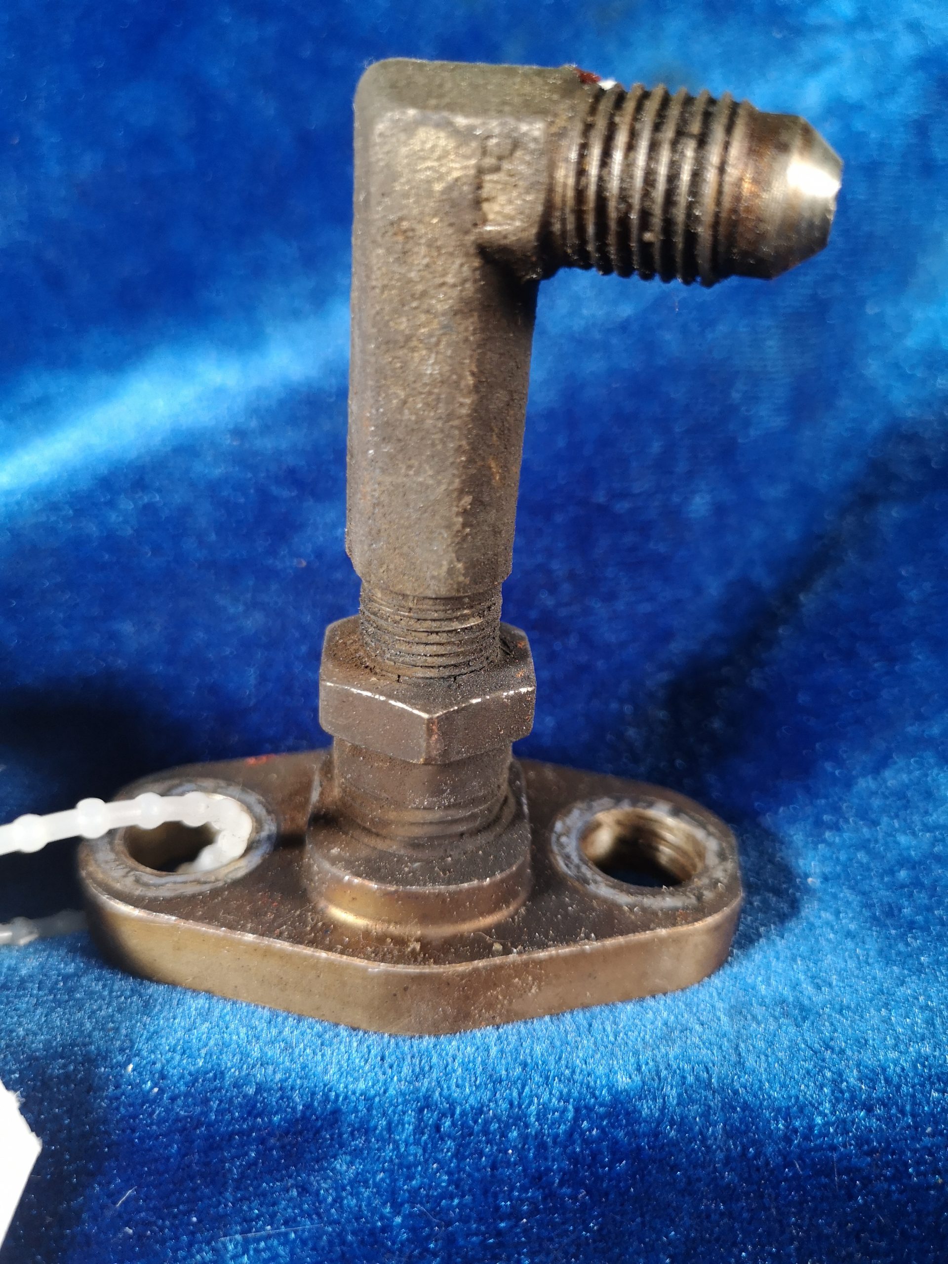 TURBO OIL INLET FITTING ASSY (3)