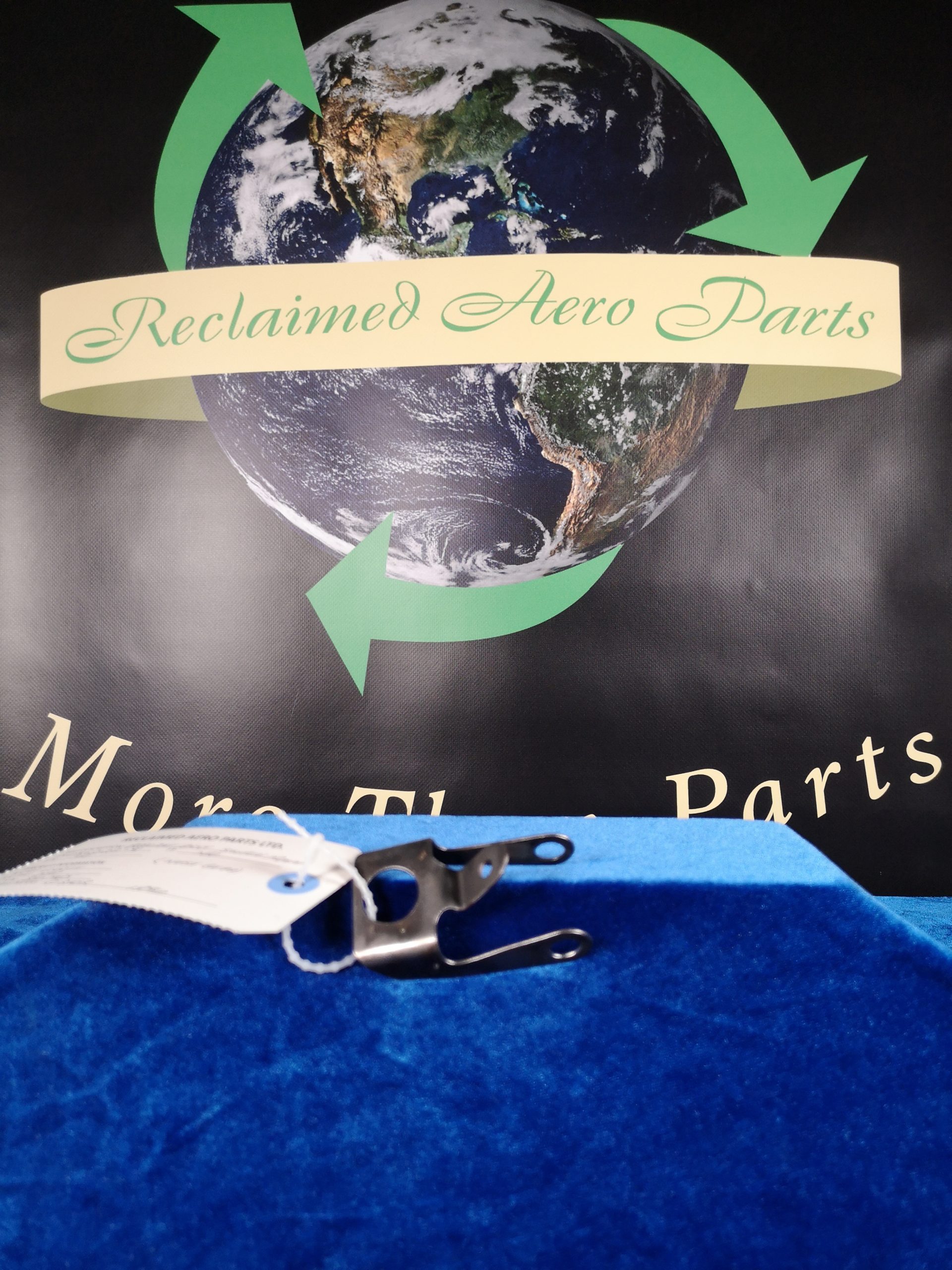 BRACKET ASSY SWITCH MOUNT (NOSE GEAR)