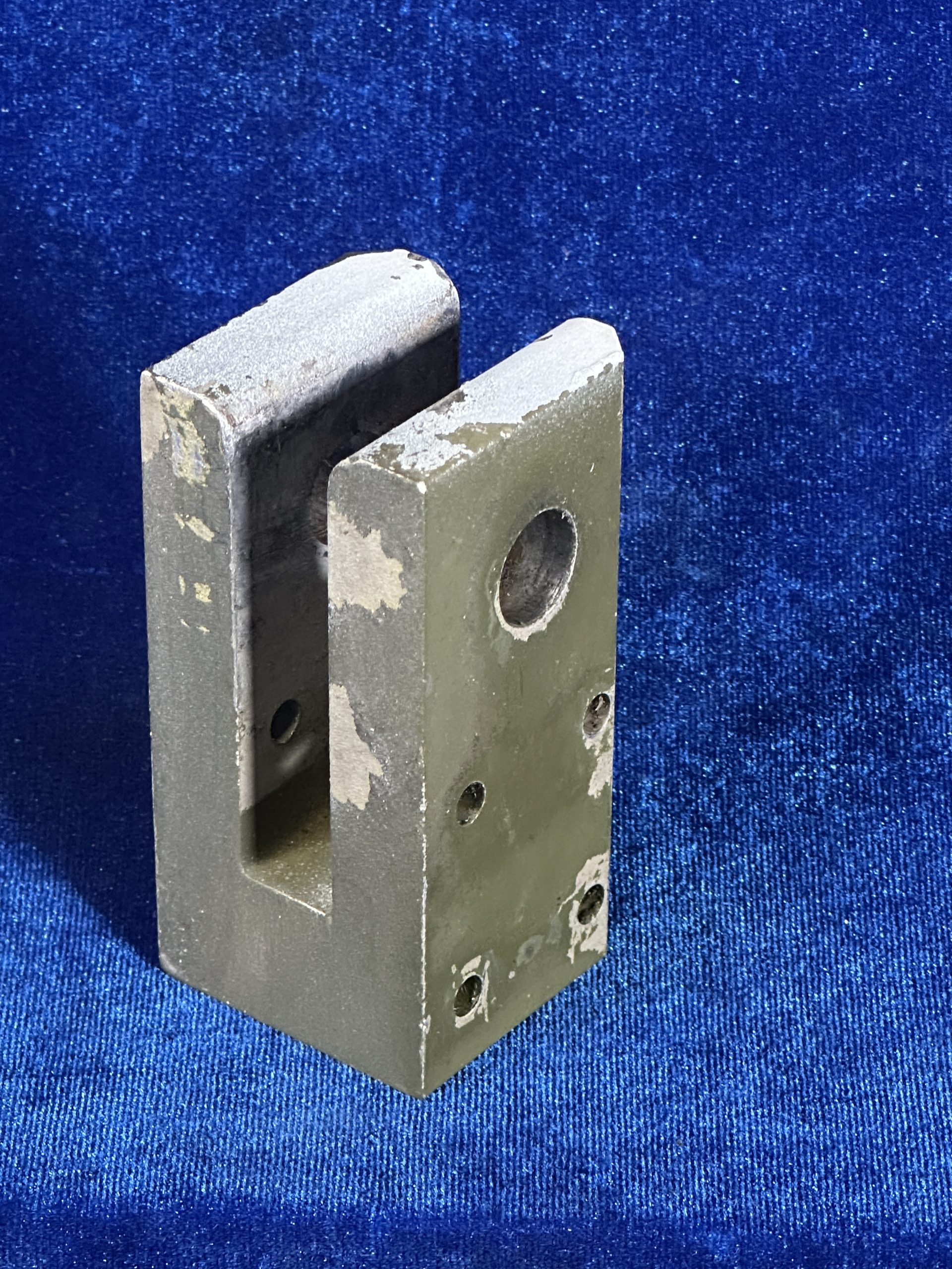 BLOCK - FUSELAGE SPAR BEARING FWD