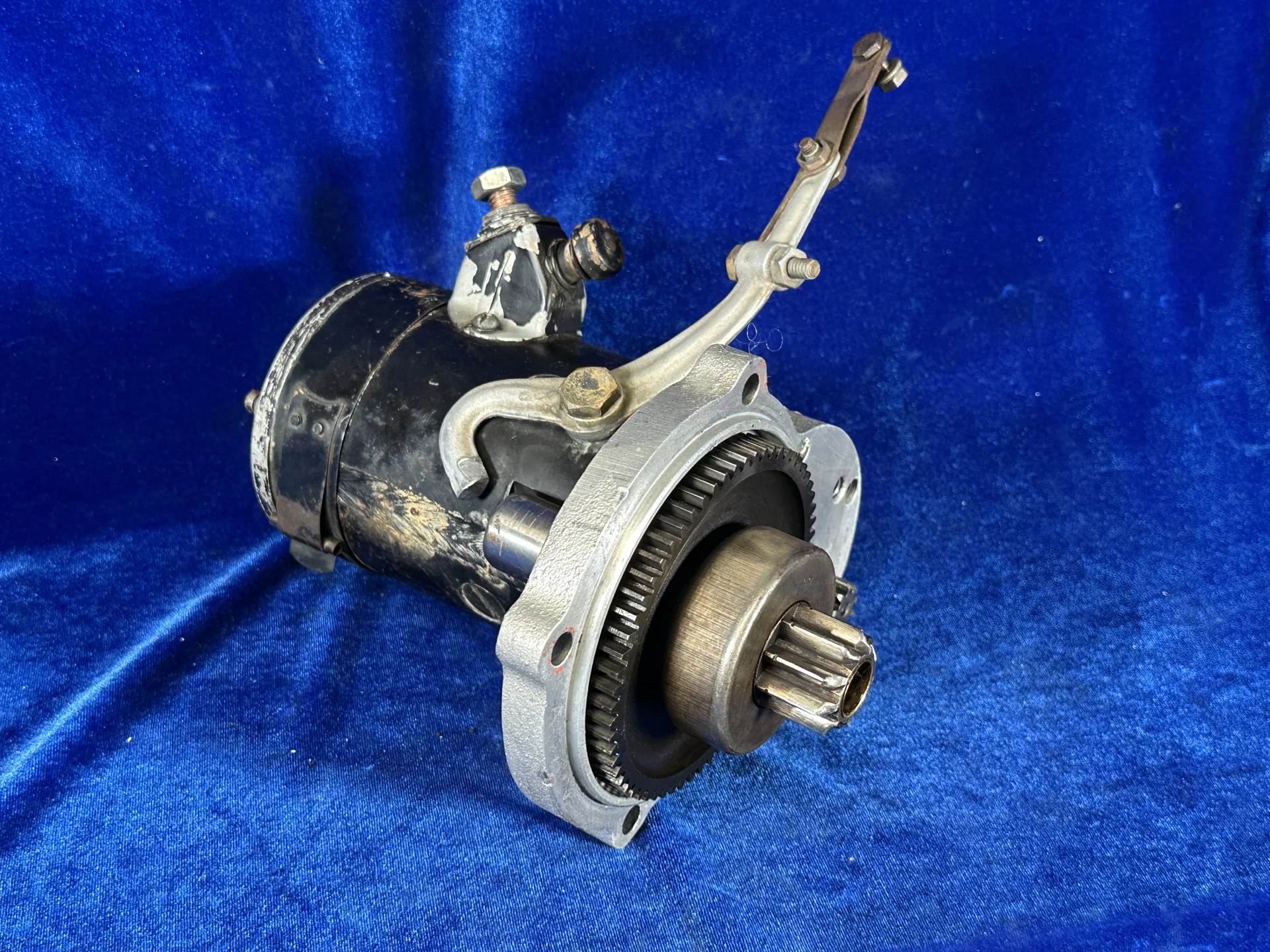 STARTER ASSY 12v (DELCO REMY) BRUSHES 34 LIFE LEFT