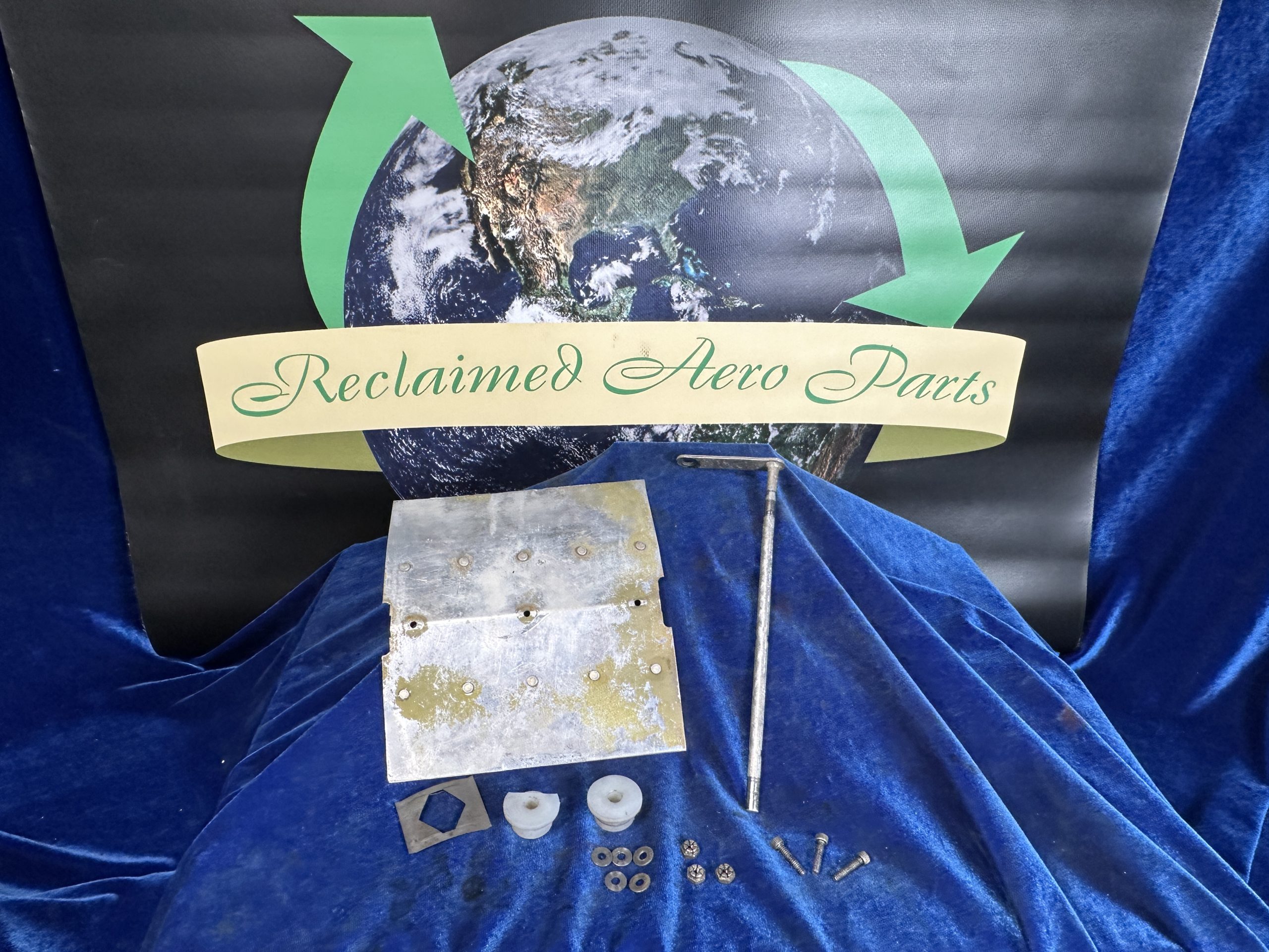 AIR BOX VALVE & LEVER ASSY -CARBURETOR