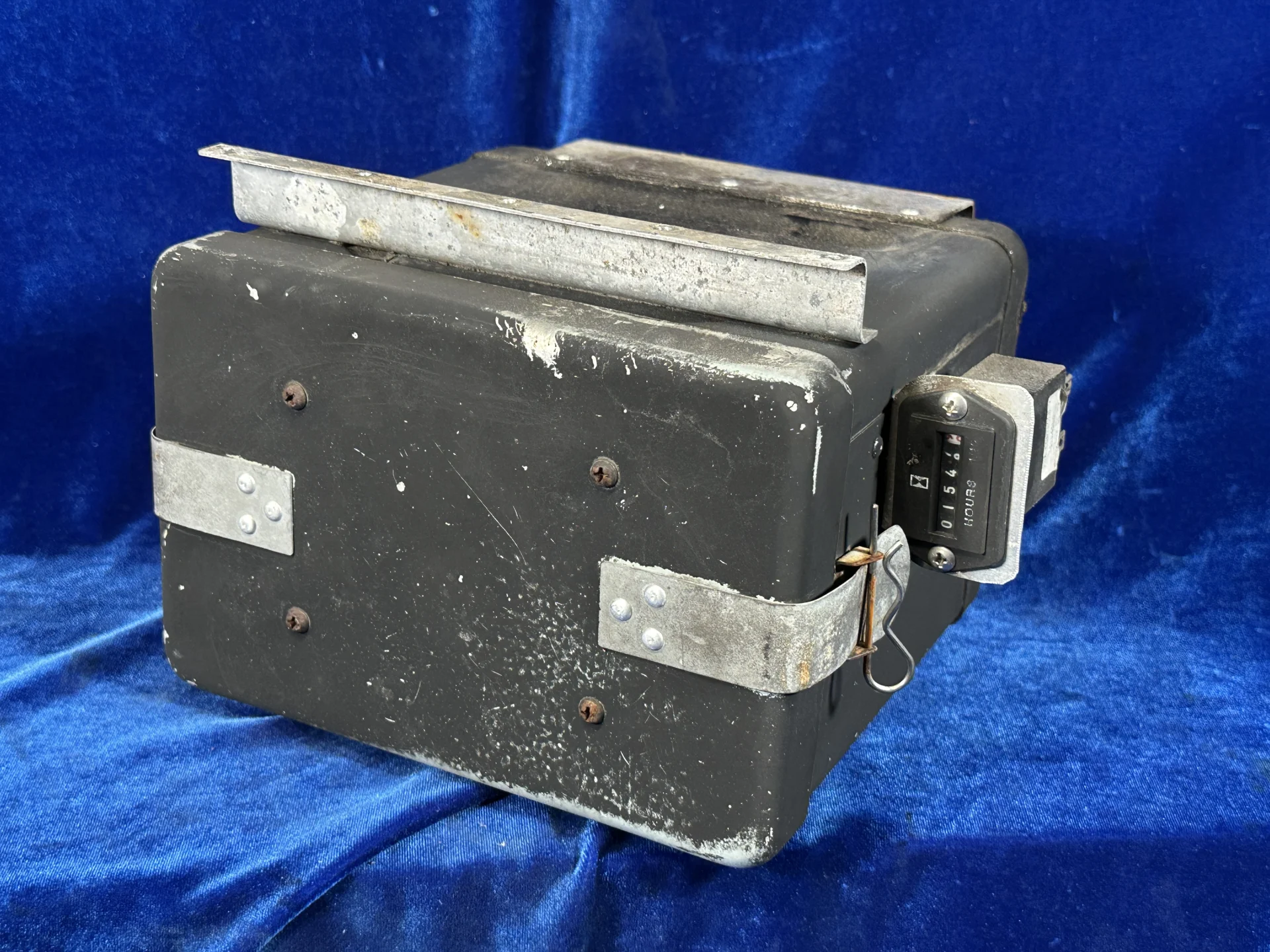 BATTERY BOX + LID & MOUNTING BRACKETS