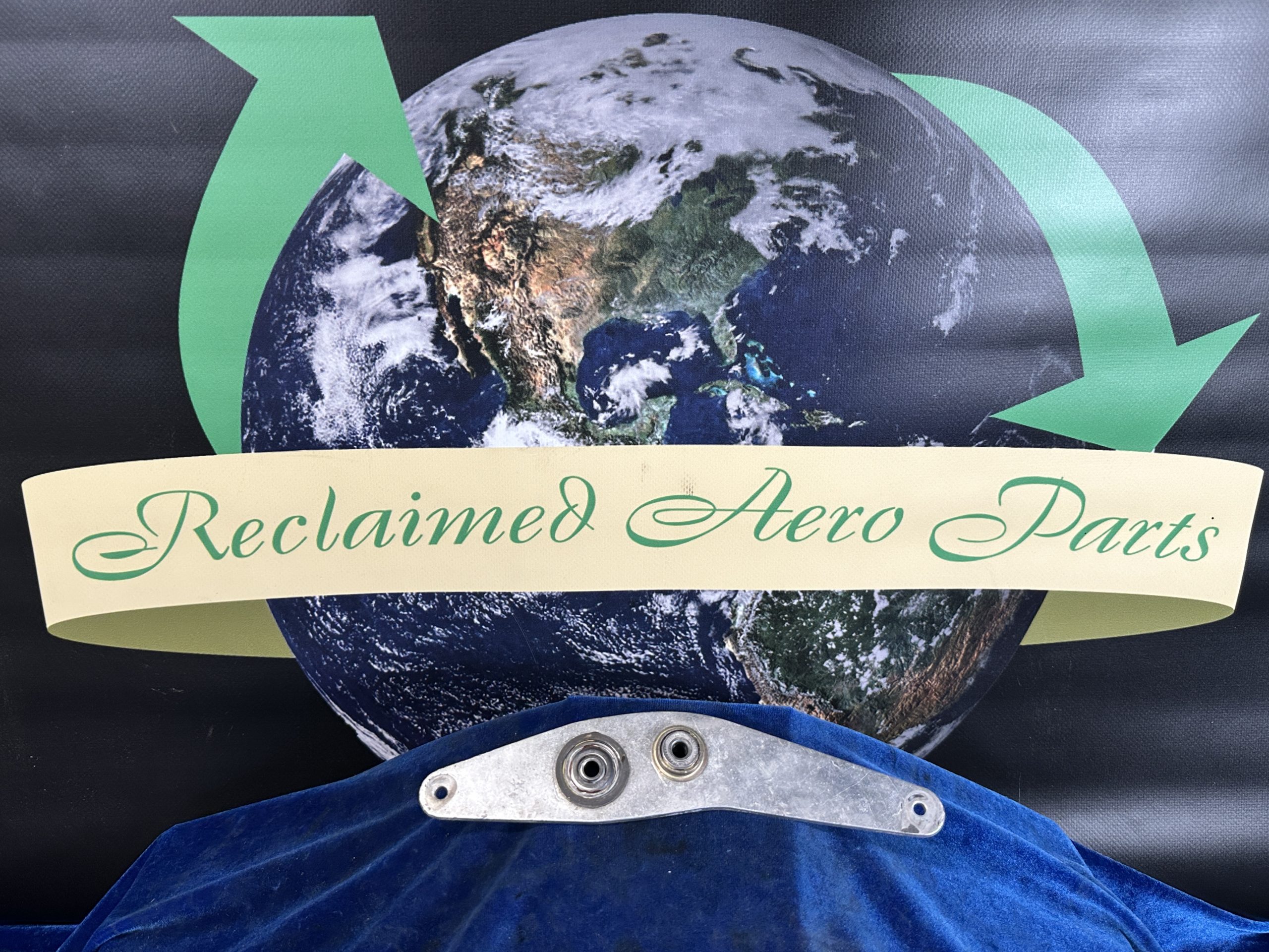 BELLCRANK - ELEVATOR FWD