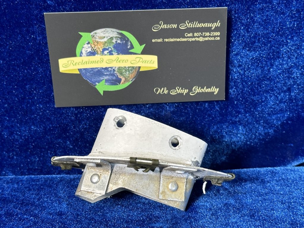 CONNECTOR ASSY -PITOT TUBE MAST