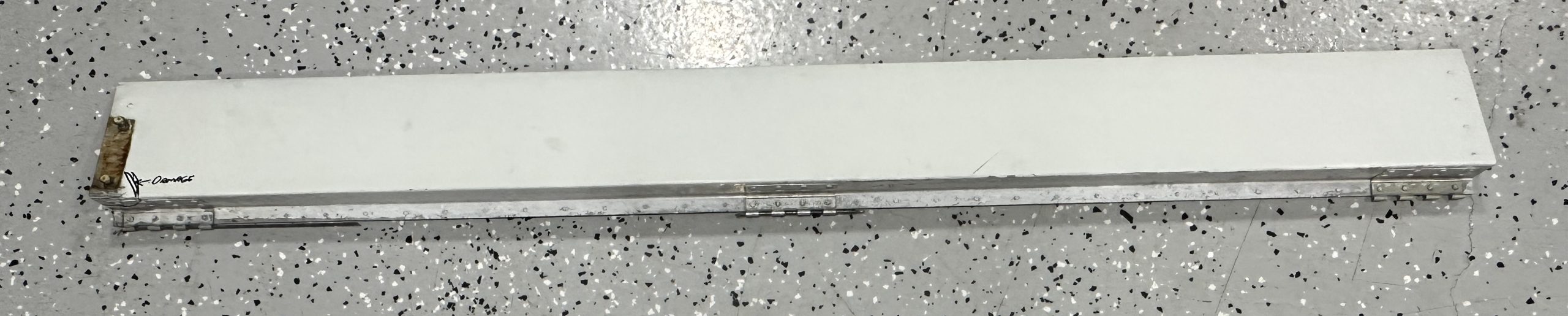 TAB - STABILATOR TRIM RH (DAMAGED)