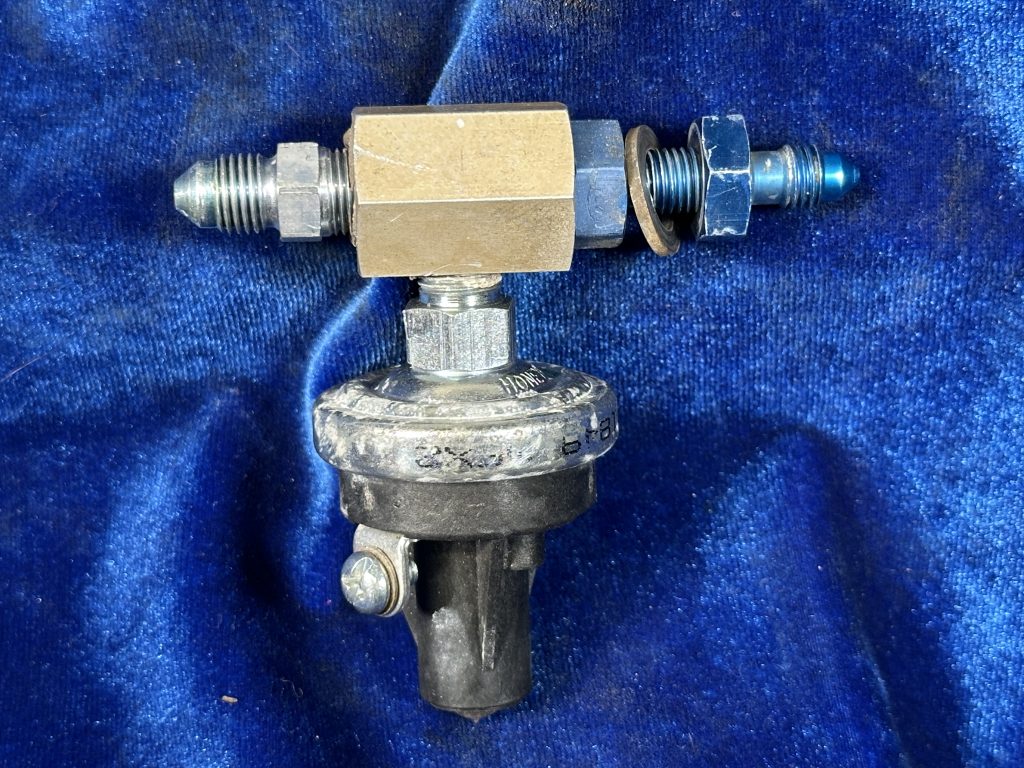 SWITCH - OIL PRESSURE WITH ADAPTER