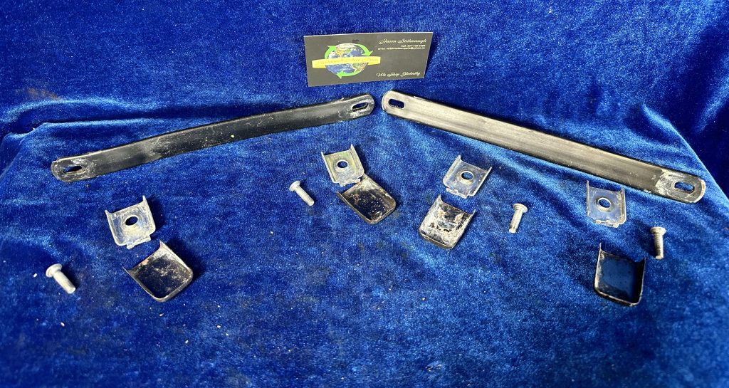 STRAP ASSIST SET LH & RH