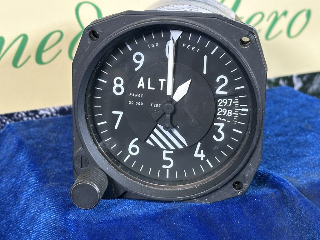 ALTIMETER 20,000 ft (FALCON)