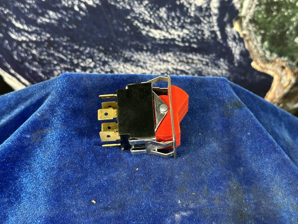 SWITCH - MASTER SPLIT ROCKER