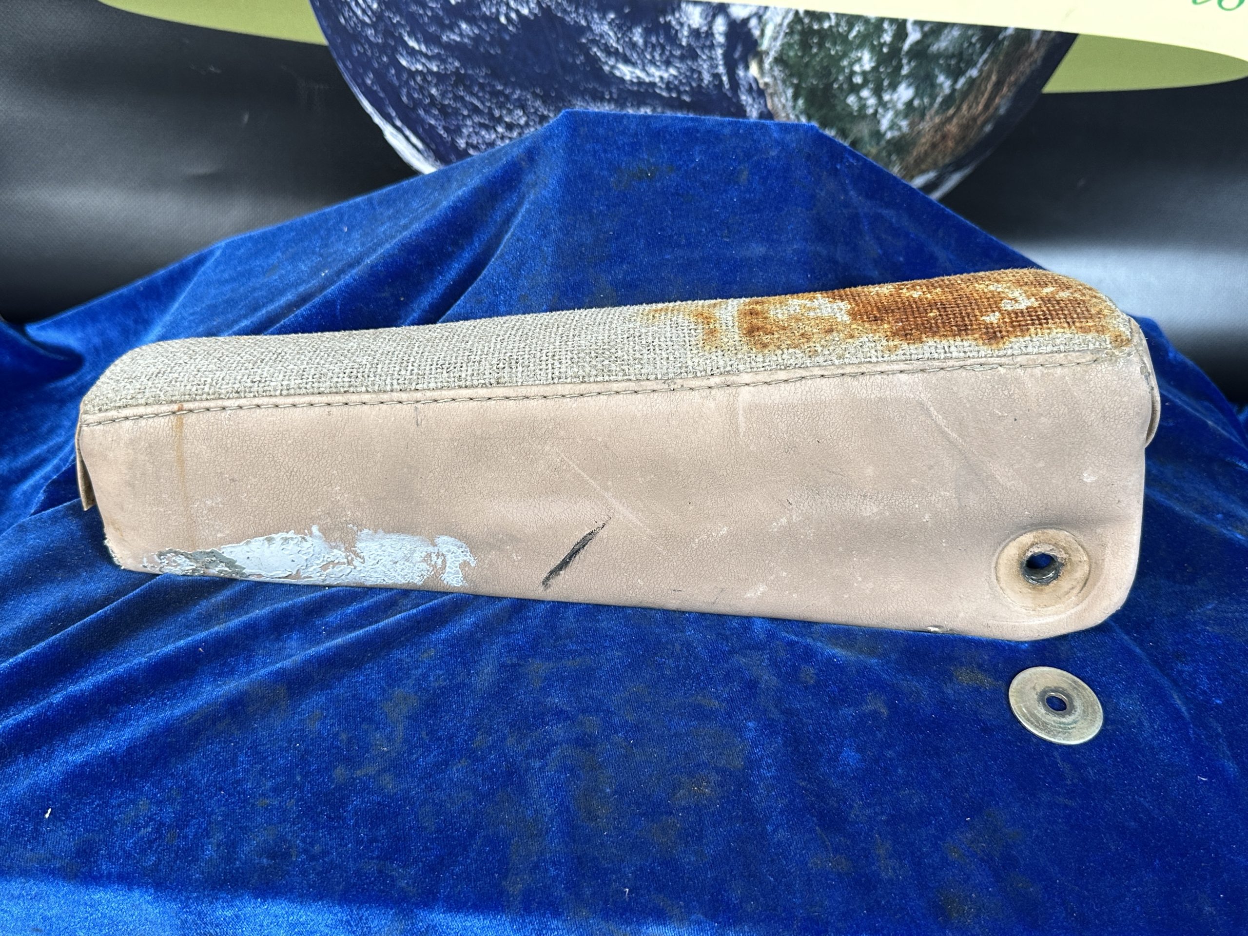 ARM REST - CO-PILOT SEAT