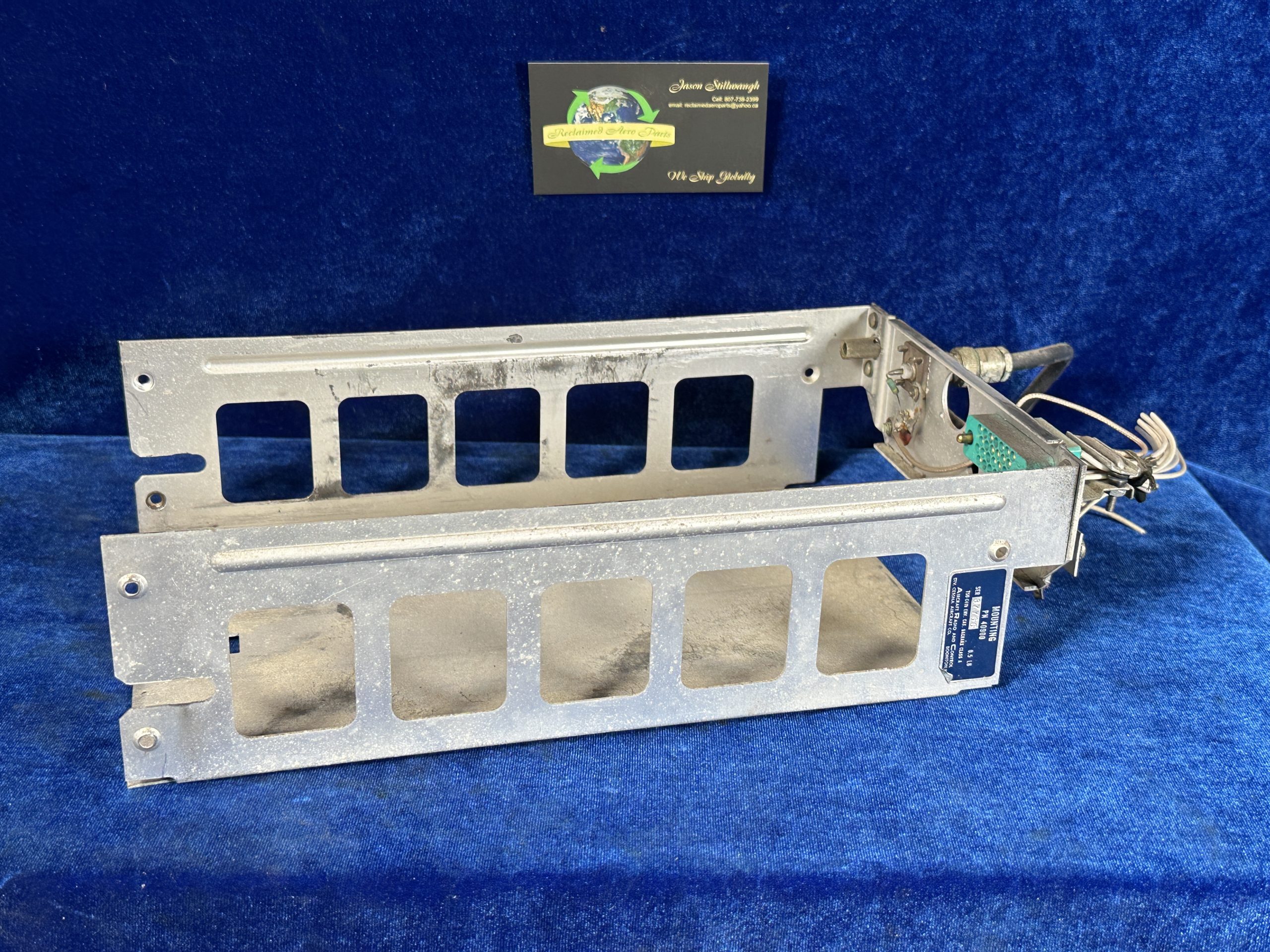 TRAY - CESSNA R-546E ADF RECEIVER