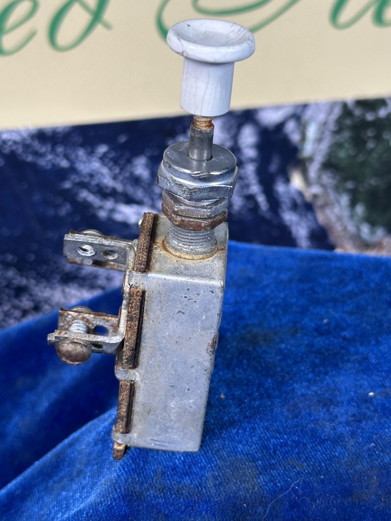 SWITCH - LANDING LIGHT