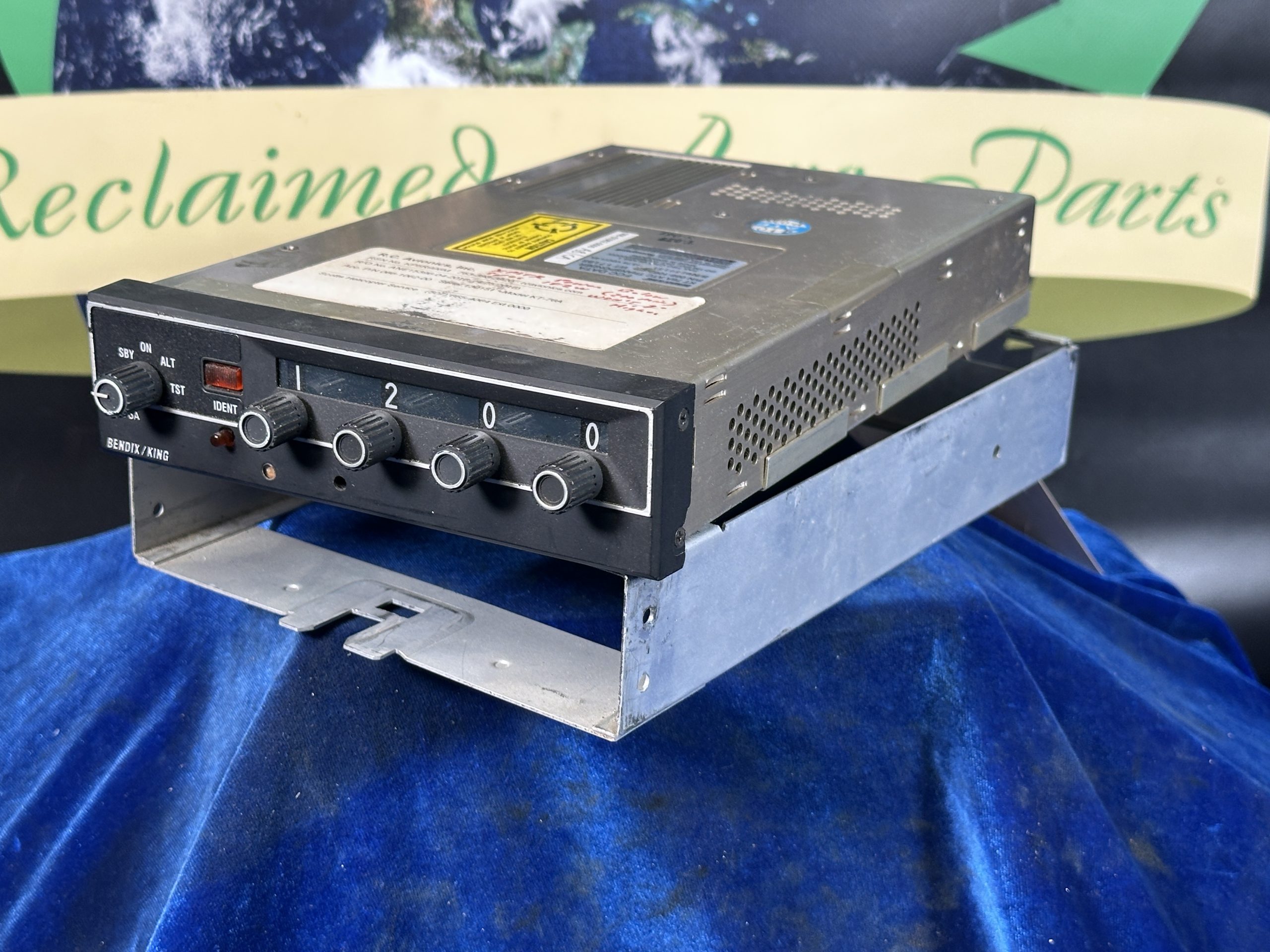 TRANSPONDER + TRAY(BENDIX KING)