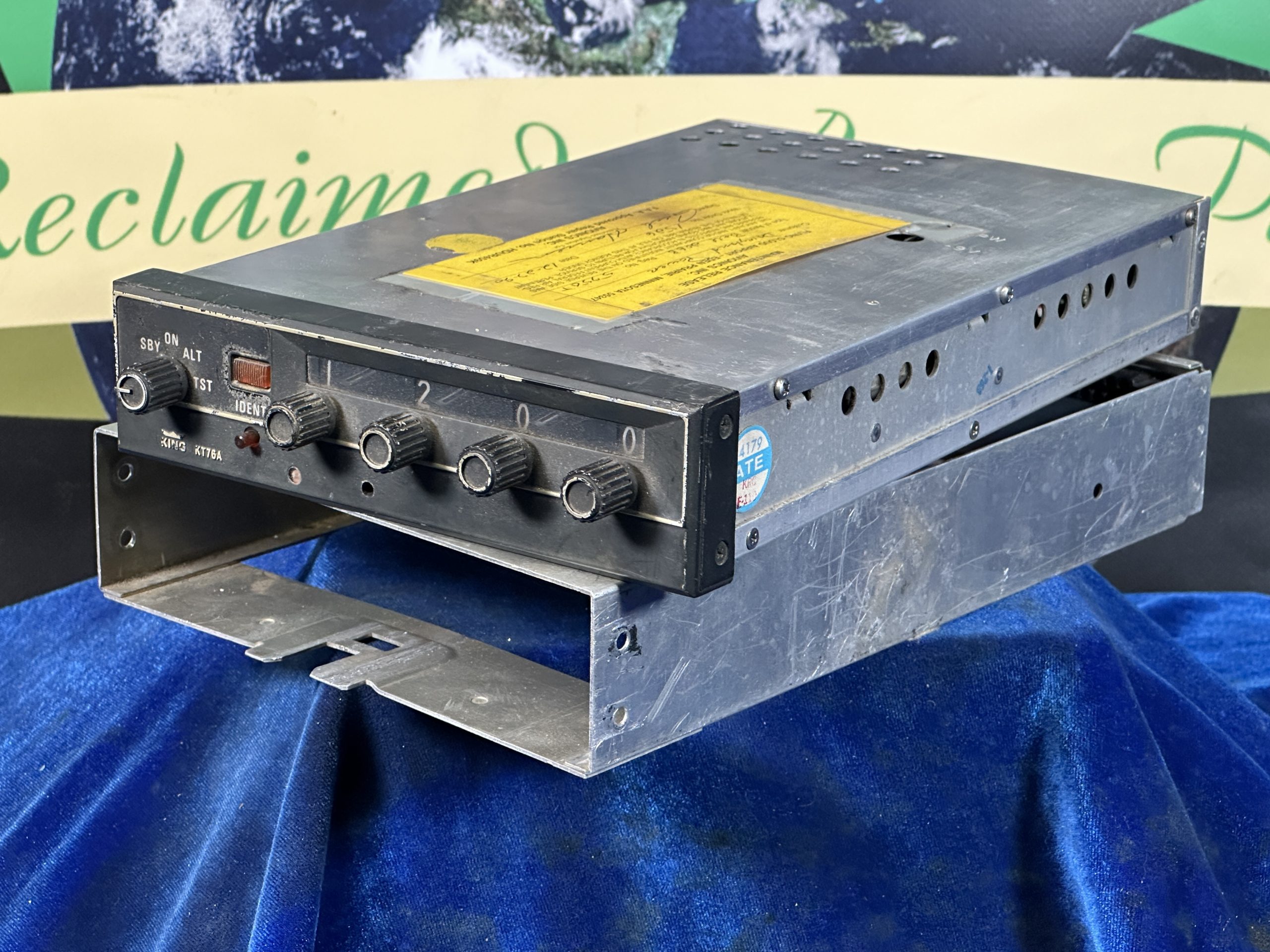 TRANSPONDER + TRAY(BENDIX KING)