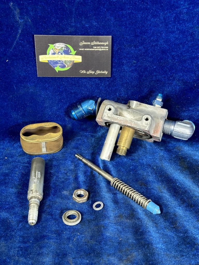 TOP ASSY - FUEL STRAINER WITH PLUNGER & FILTER ASSY