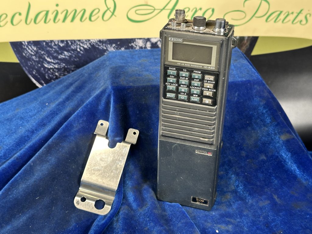 VHF COMM - HAND HELD (ICOM)