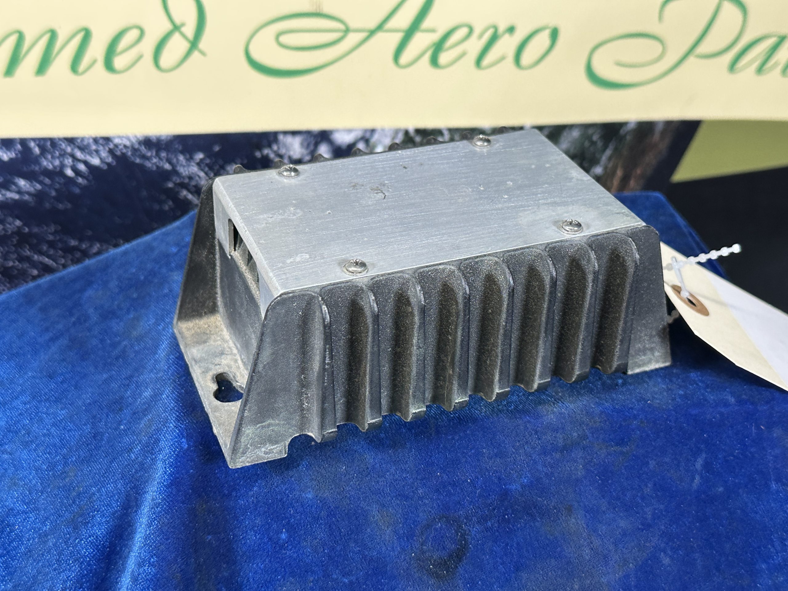 CONVERTER 27.5v IN 13.5v OUT (BENDIX KING)