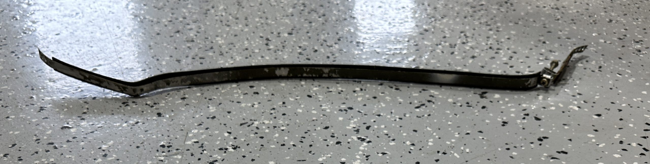 STRAP ASSY - FUEL TANK (INBRD & OUTBRD)