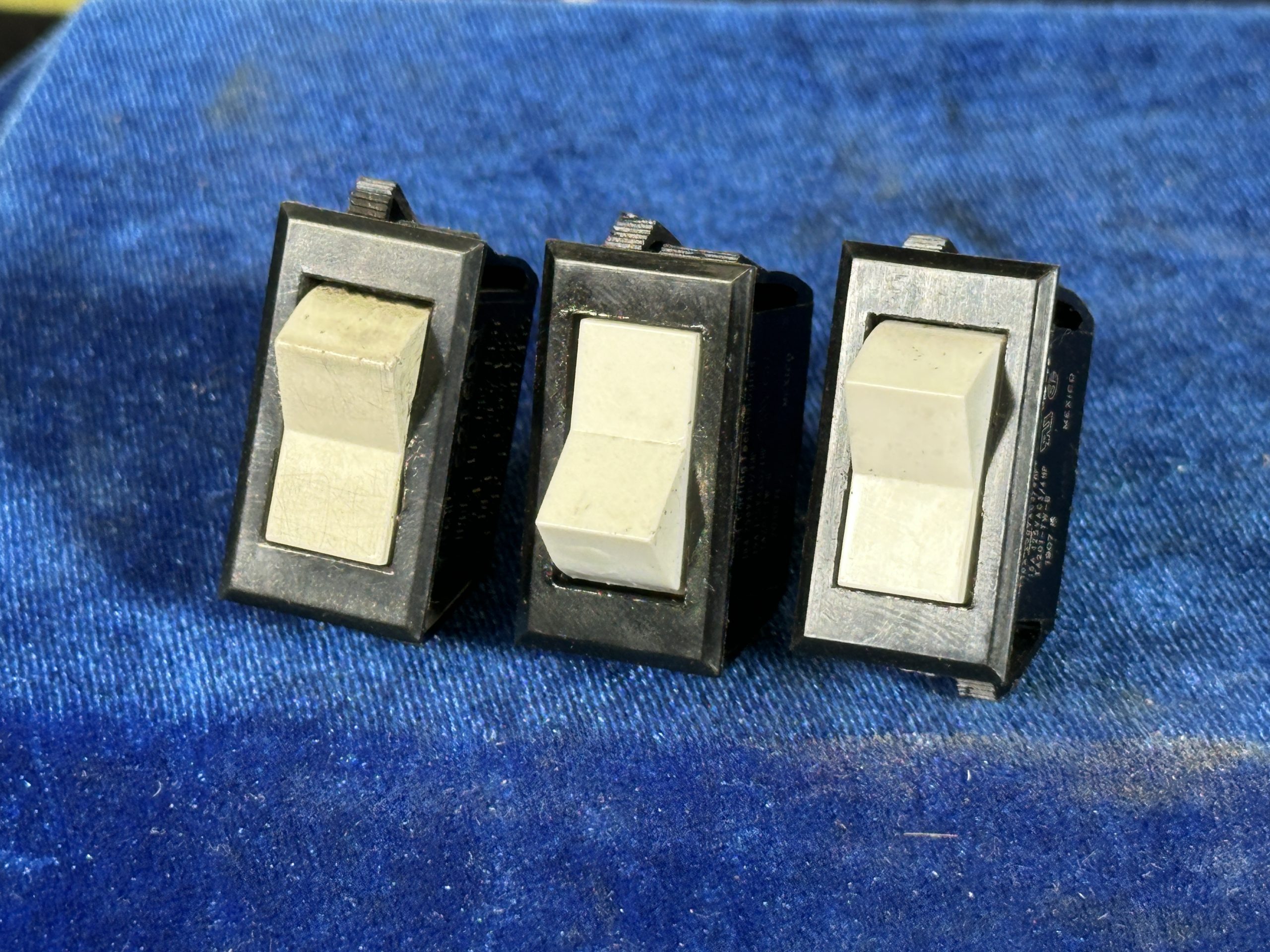 SWITCHES - TOGGLE (QTY 3)