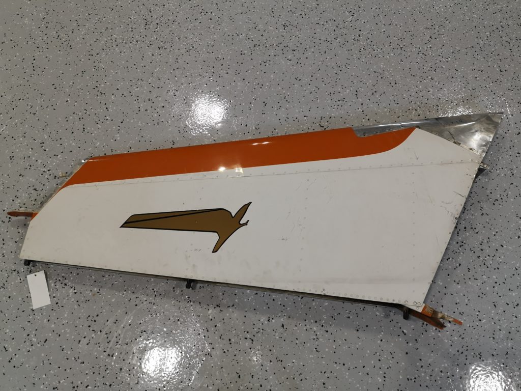 VERTICAL STABILIZER / FIN